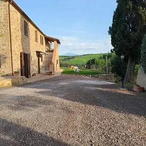 agriturismo-collesassi.it-tuscanyhotel.com/